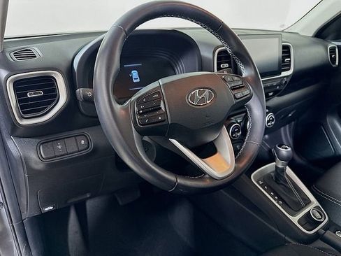 Used 2023 Hyundai Venue SEL w/ Cargo Package FWD image 9