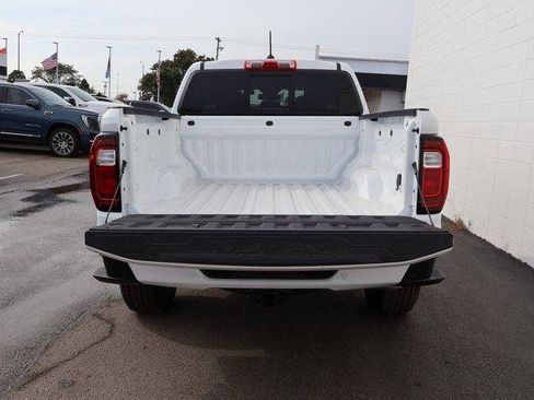 New 2026 GMC Canyon AT4 image 21