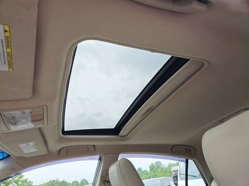 Used 2011 Toyota Avalon Limited FWD image 9