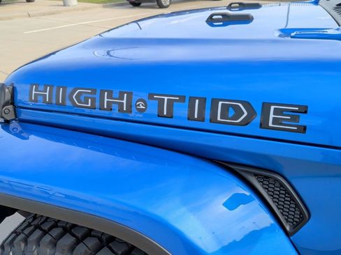 New 2025 Jeep Gladiator High Tide image 48