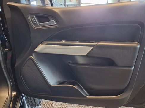 Used 2021 Chevrolet Colorado ZR2 w/ ZR2 Midnight Special Edition image 13