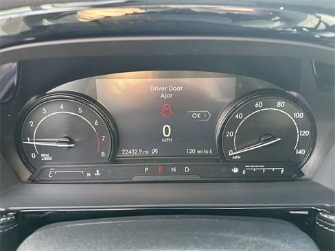 Certified 2022 Lincoln Corsair Standard w/ Equipment Group 101A image 20