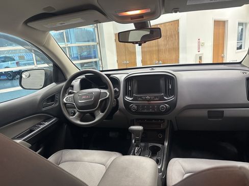 Used 2020 GMC Canyon 2WD Crew Cab w/ Convenience Package image 20