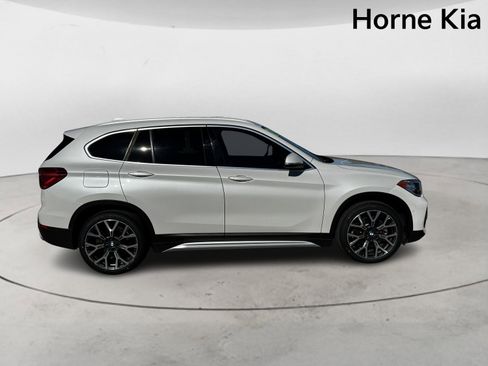 Used 2021 BMW X1 xDrive28i w/ Convenience Package image 3