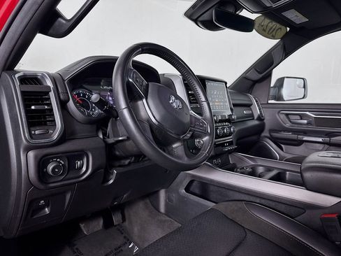 Used 2024 RAM 1500 Laramie image 14