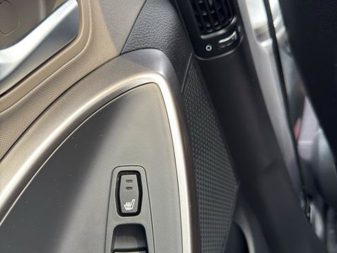 Used 2019 Hyundai Santa Fe XL FWD image 18