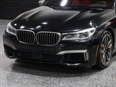 Used 2017 BMW M760i xDrive image 13