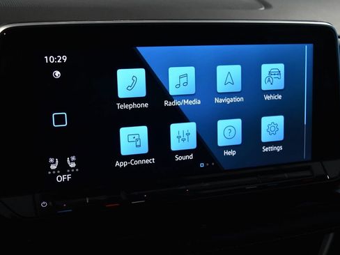 Used 2024 Volkswagen Atlas Cross Sport SE image 11