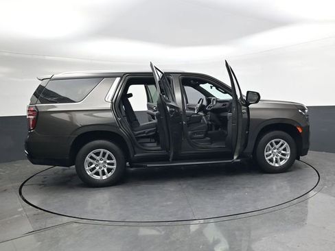 Used 2021 Chevrolet Tahoe LS image 33