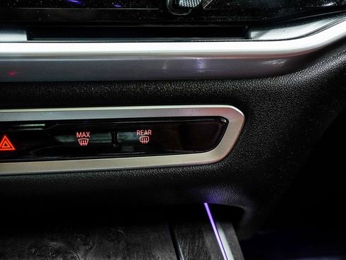 Used 2024 BMW X7 M60i w/ Executive Package image 25