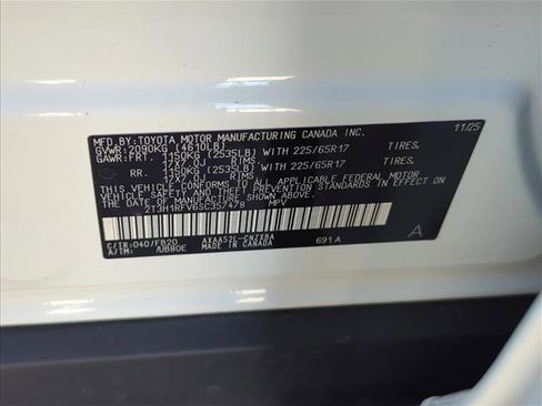 Used 2025 Toyota RAV4 LE image 28