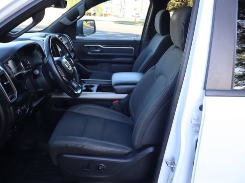 Used 2019 RAM 1500 Big Horn AWD/4WD image 19