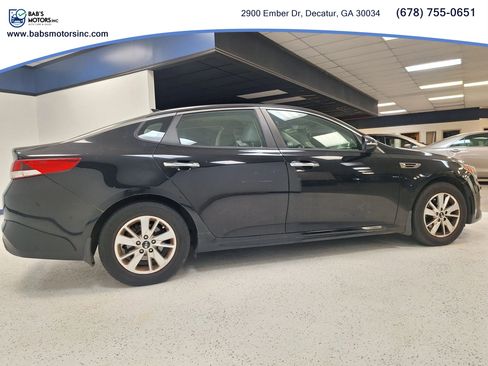 Used 2017 Kia Optima LX w/ Convenience Plus Package FWD image 3
