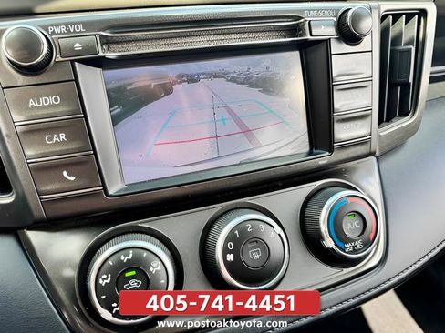 Used 2015 Toyota RAV4 LE FWD image 14