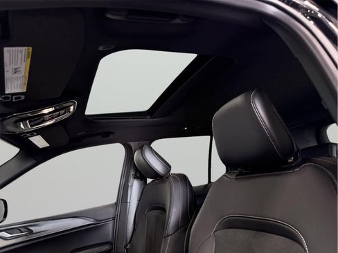 New 2025 Jeep Grand Cherokee Altitude image 22