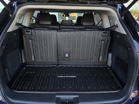 Certified 2026 Toyota Highlander Limited AWD/4WD image 24
