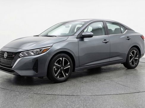 Used 2025 Nissan Sentra SV FWD image 3