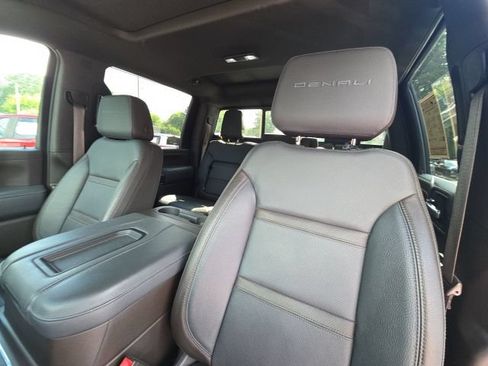 Used 2021 GMC Sierra 2500 Denali w/ Denali Ultimate Package AWD/4WD image 24