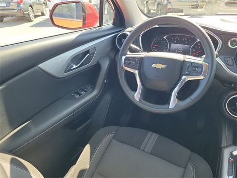 Certified 2025 Chevrolet Blazer LT image 13