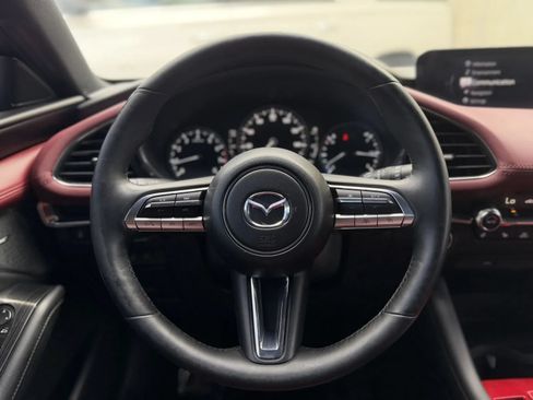 Used 2021 MAZDA MAZDA3 Hatchback w/Premium Plus Pkg AWD/4WD image 21