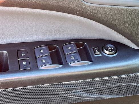 Used 2022 Chevrolet Colorado Z71 image 18