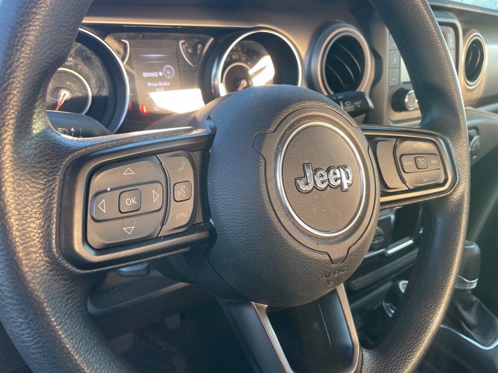 Used 2019 Jeep Wrangler Sport AWD/4WD image 6