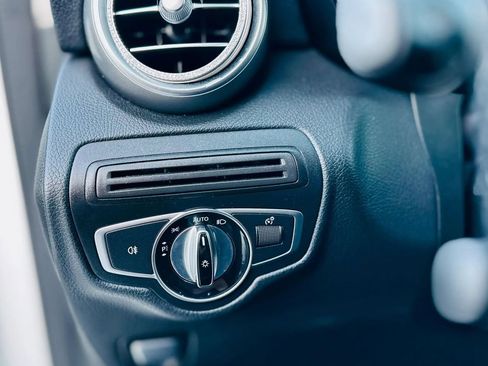 Used 2016 Mercedes-Benz GLC 300 image 9