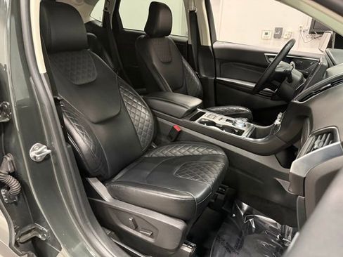 Certified 2024 Ford Edge Titanium AWD/4WD image 36