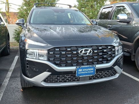Certified 2023 Hyundai Santa Fe SEL image 2