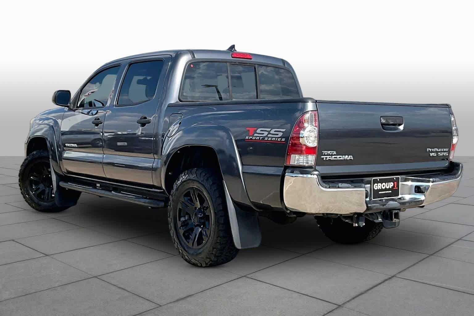 Used 2015 Toyota Tacoma PreRunner w/ SR5 Package RWD image 12