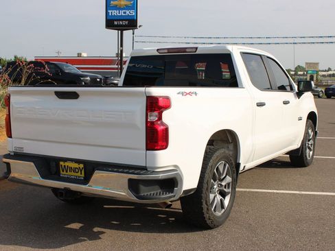 Used 2021 Chevrolet Silverado 1500 LT w/ Convenience Package II image 9
