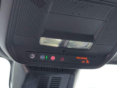 New 2026 Chevrolet Equinox LT w/ Safety and Technology Package FWD image 18