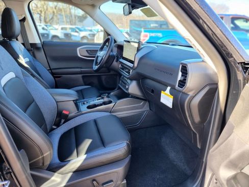New 2025 Ford Bronco Sport Outer Banks w/ Outer Banks Tech Package+ AWD/4WD image 11