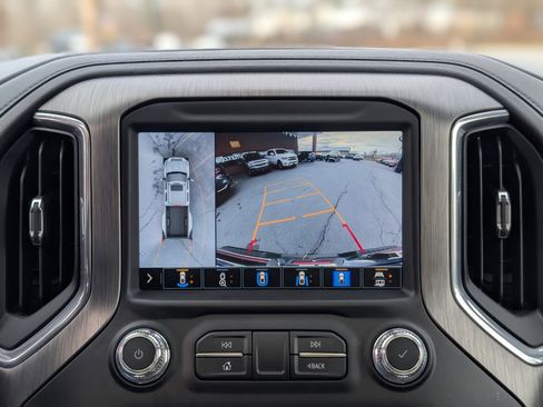 Used 2021 GMC Sierra 3500 Denali w/ Denali Ultimate Package image 3