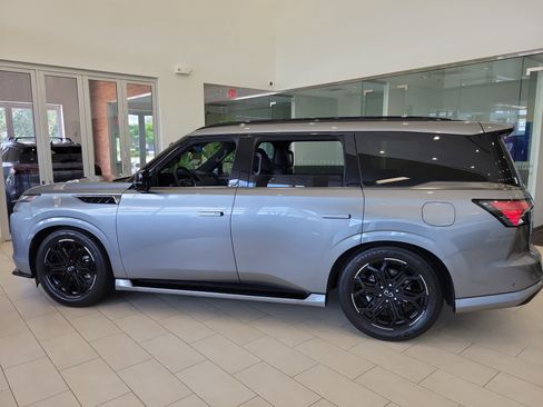 New 2026 INFINITI QX80 4WD image 7