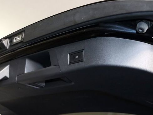 Used 2023 Volkswagen ID.4 Pro S image 29