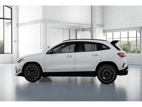 New 2025 Mercedes-Benz GLA 35 AMG 4MATIC image 33