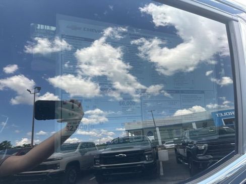 New 2026 Chevrolet Silverado 1500 High Country w/ LPO, Dark Essentials Package AWD/4WD image 36