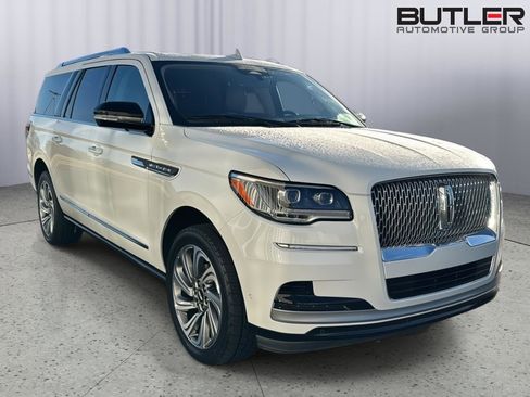 Used 2022 Lincoln Navigator L Reserve image 6