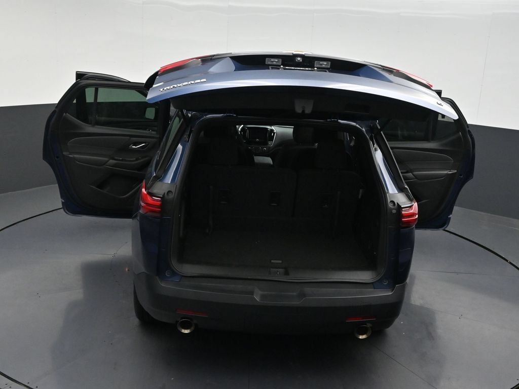 Used 2023 Chevrolet Traverse LT FWD image 36