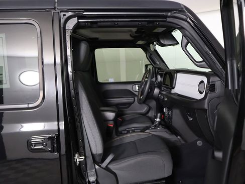 Used 2024 Jeep Wrangler Unlimited Sport AWD/4WD image 26