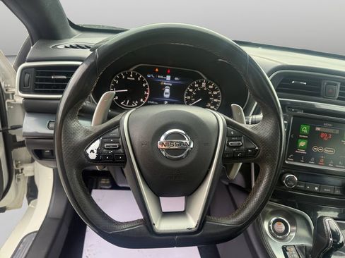 Used 2019 Nissan Maxima SR w/ Premium Package FWD image 11