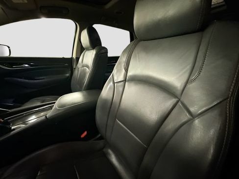 Used 2018 Buick Enclave Essence FWD image 21