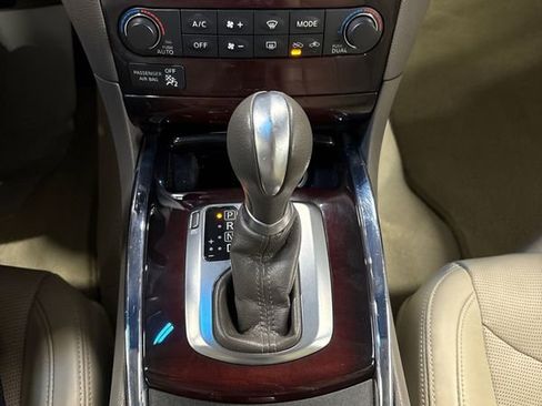 Used 2013 INFINITI G37 Sport w/ Premium Pkg image 41