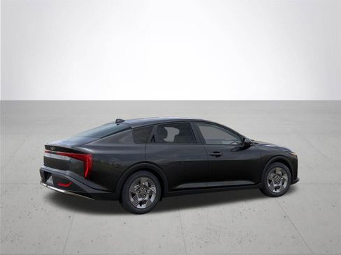New 2026 Kia K4 LX image 6