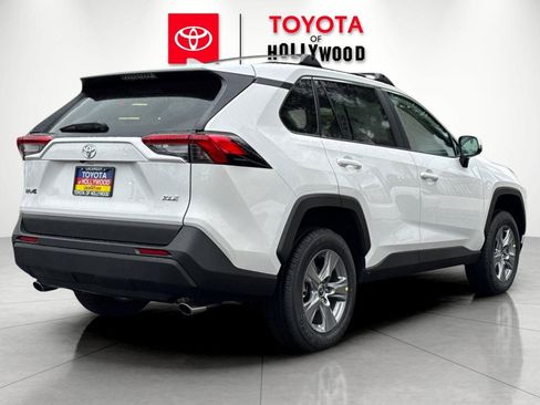 New 2025 Toyota RAV4 XLE image 4