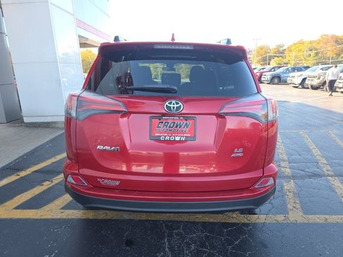 Used 2017 Toyota RAV4 LE image 4