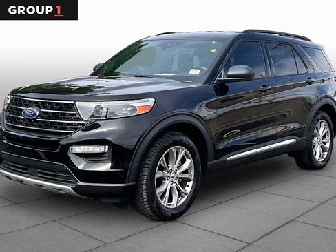 Used 2020 Ford Explorer XLT w/ Equipment Group 202A image 1
