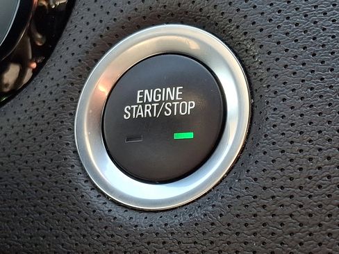 Used 2022 Cadillac XT5 Premium Luxury image 23