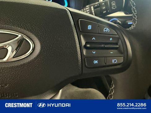 Used 2026 Hyundai Venue SEL FWD image 32